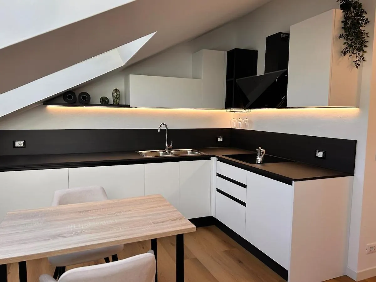 Casa Del Moro Apartment Brescia 0*,  Italy